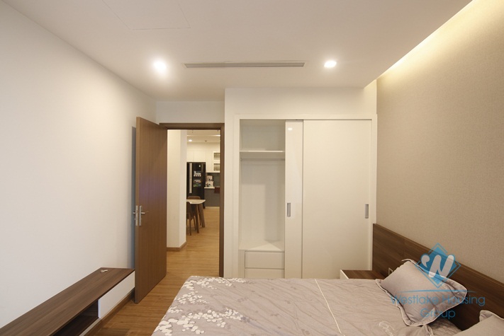 High floor three bedrooms apartment for rent in Vinhome Metropolis, Lieu Giai street, Ha Noi